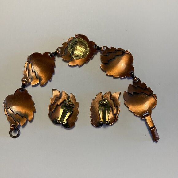 Vintage Copper Leaf Bracelet and Clip On Earring Set - Picture 2 of 6